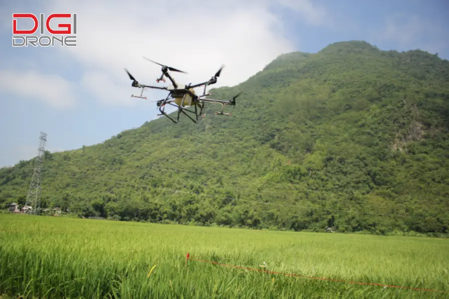 Phun thuốc bằng Drone